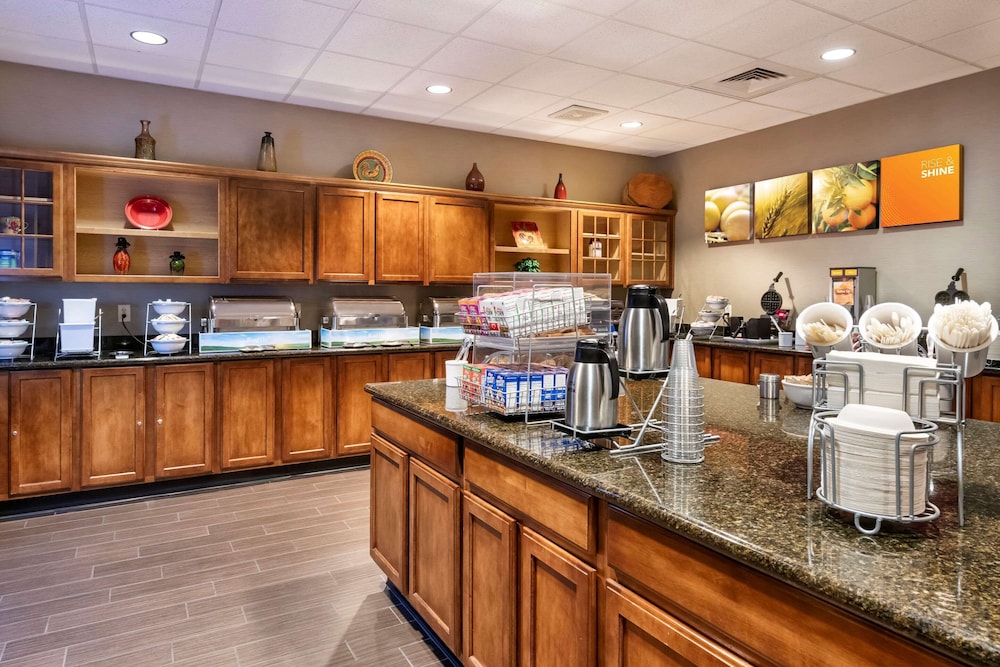 comfort suites goodyear west phoenix