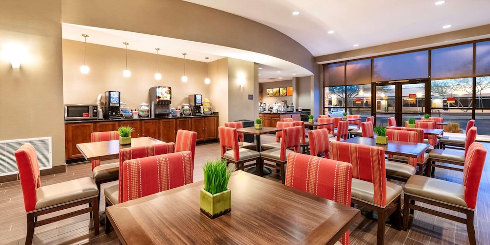 comfort suites goodyear west phoenix
