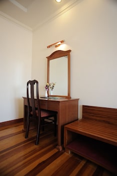 hoang yen hotel
