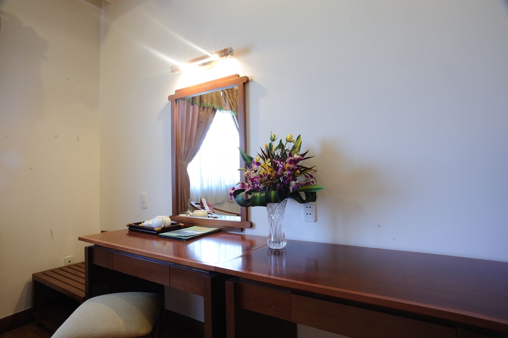 hoang yen hotel