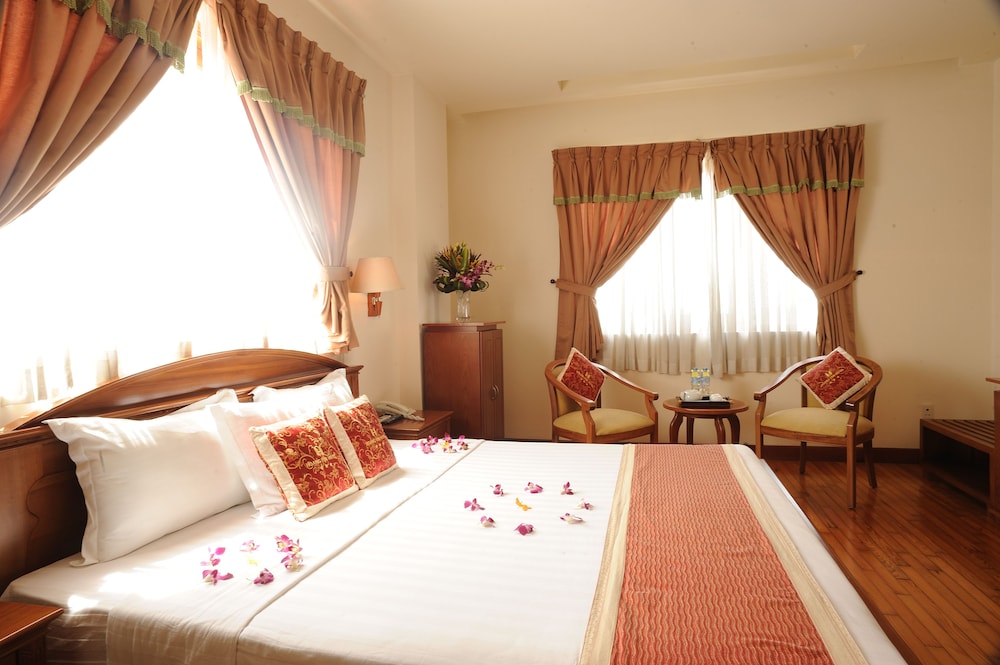 hoang yen hotel