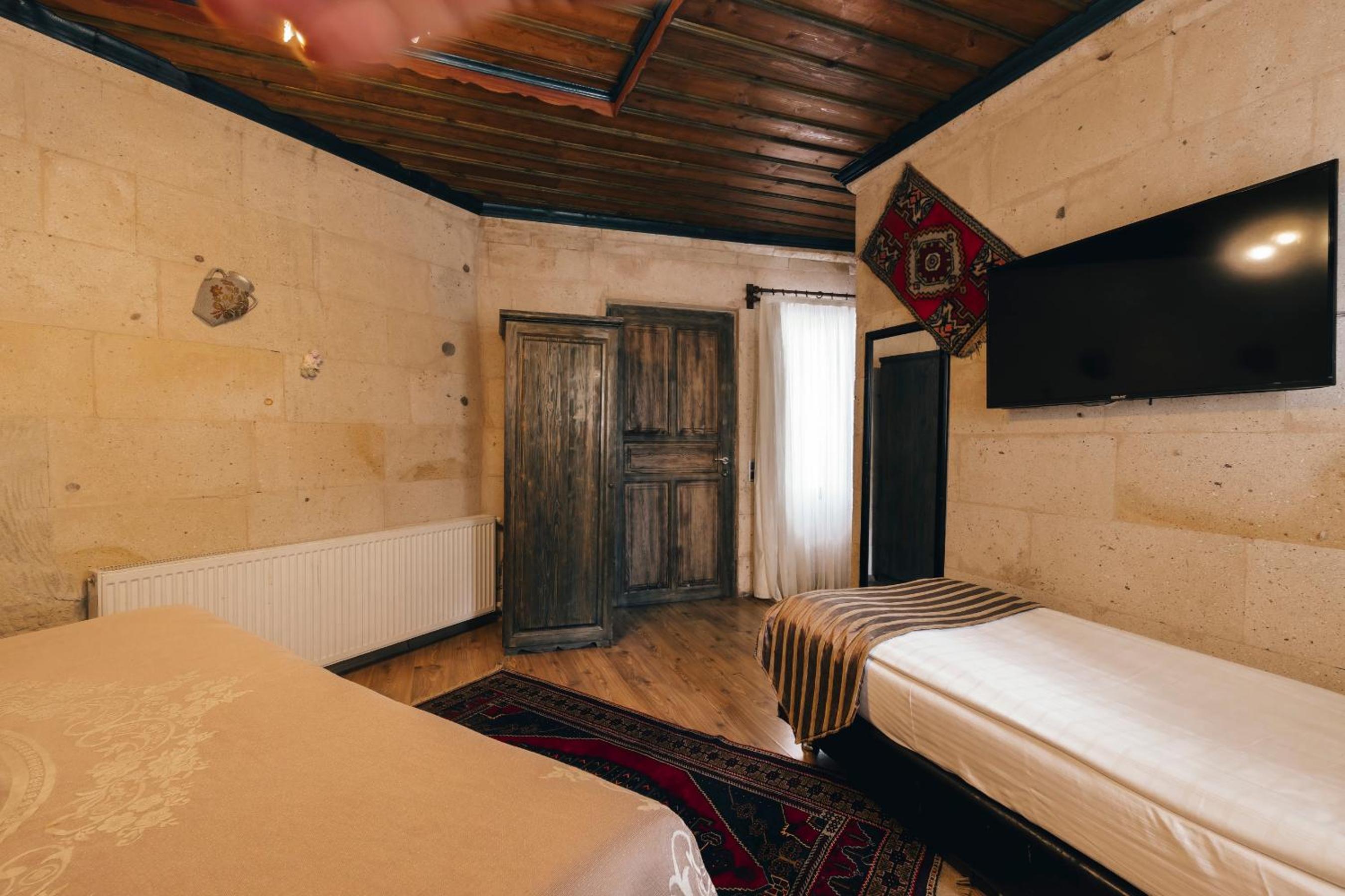 Kayatas Hotel,Goreme>>Cappadocia,2 star