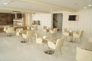 cinas hotel