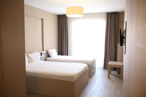 cinas hotel
