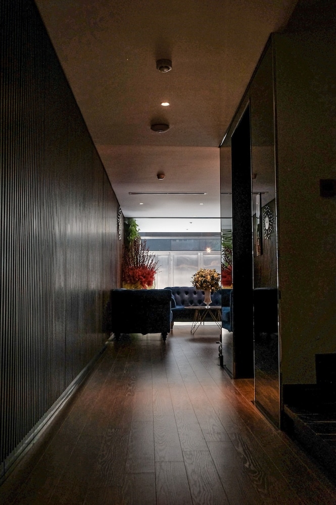 signature boutique hotel