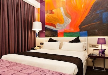 signature boutique hotel