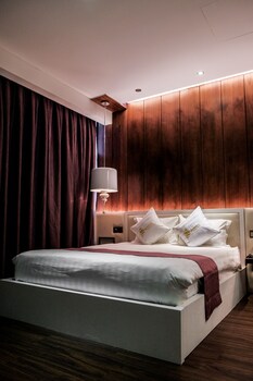 signature boutique hotel