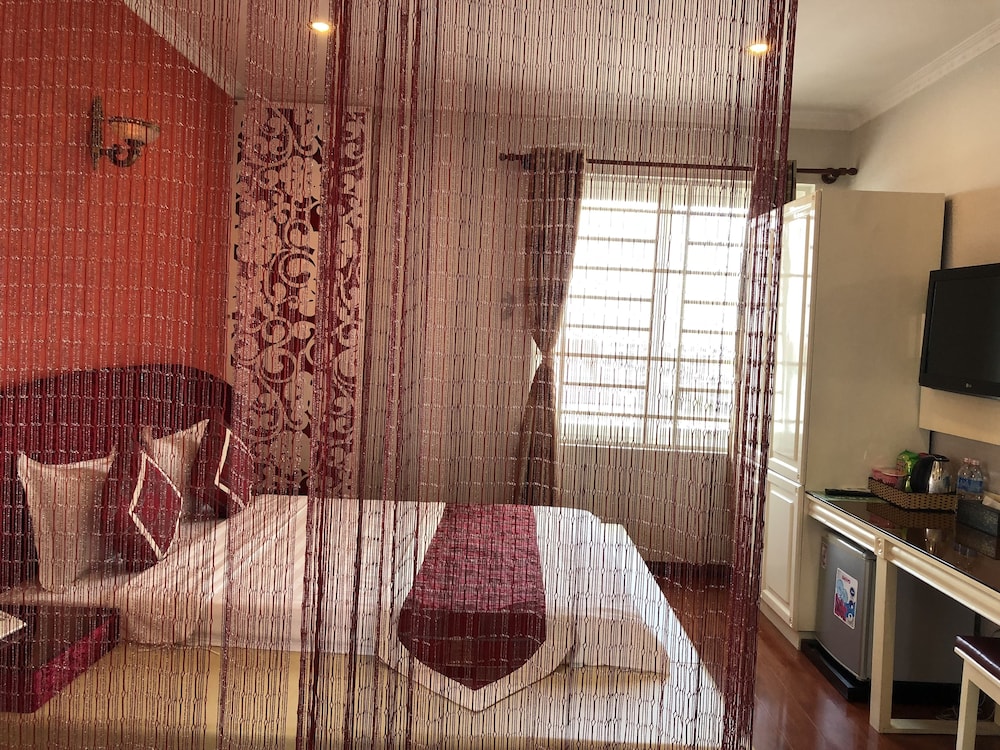 linh phuong 2 hotel