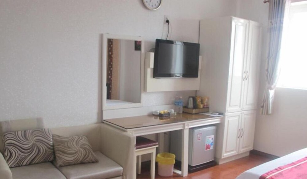linh phuong 2 hotel