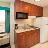 breakers resort inn
