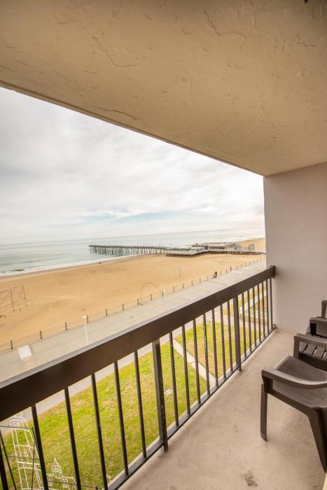 breakers resort inn
