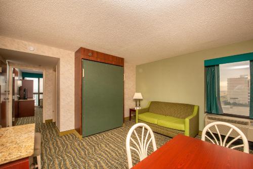 breakers resort inn