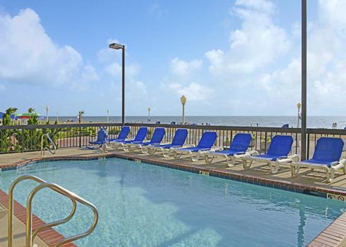 breakers resort inn