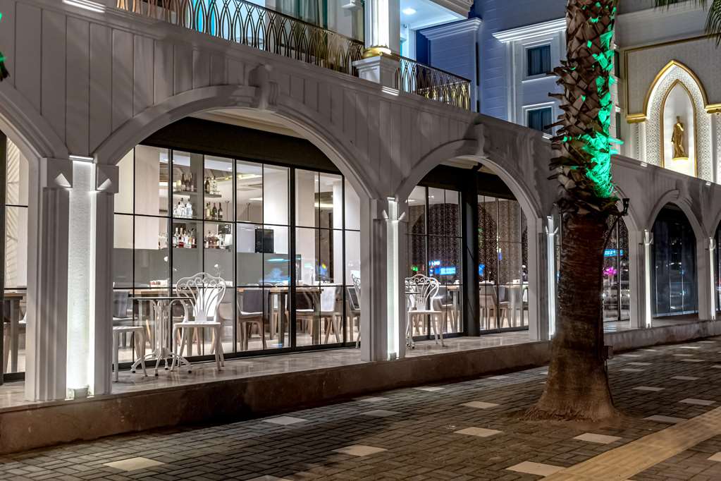 sealife lounge hotel adult only