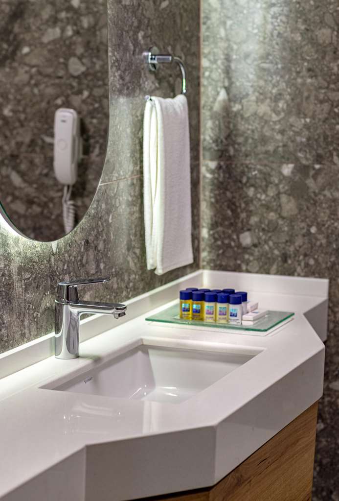 sealife lounge hotel adult only