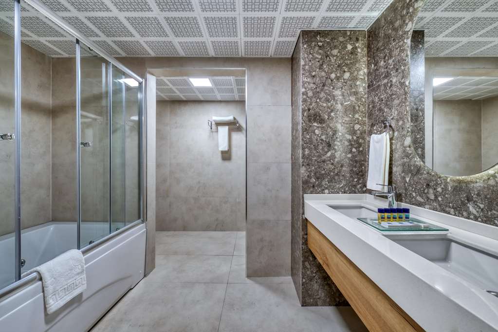 sealife lounge hotel adult only