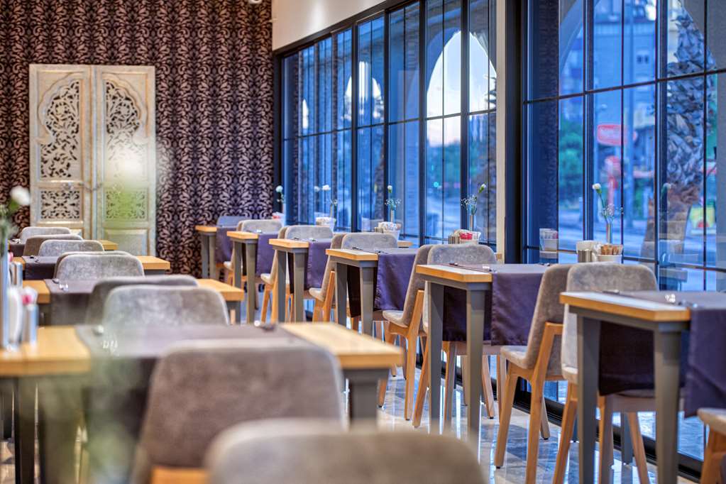 sealife lounge hotel adult only