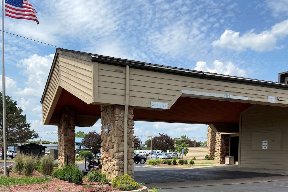 quality inn and suites goshen