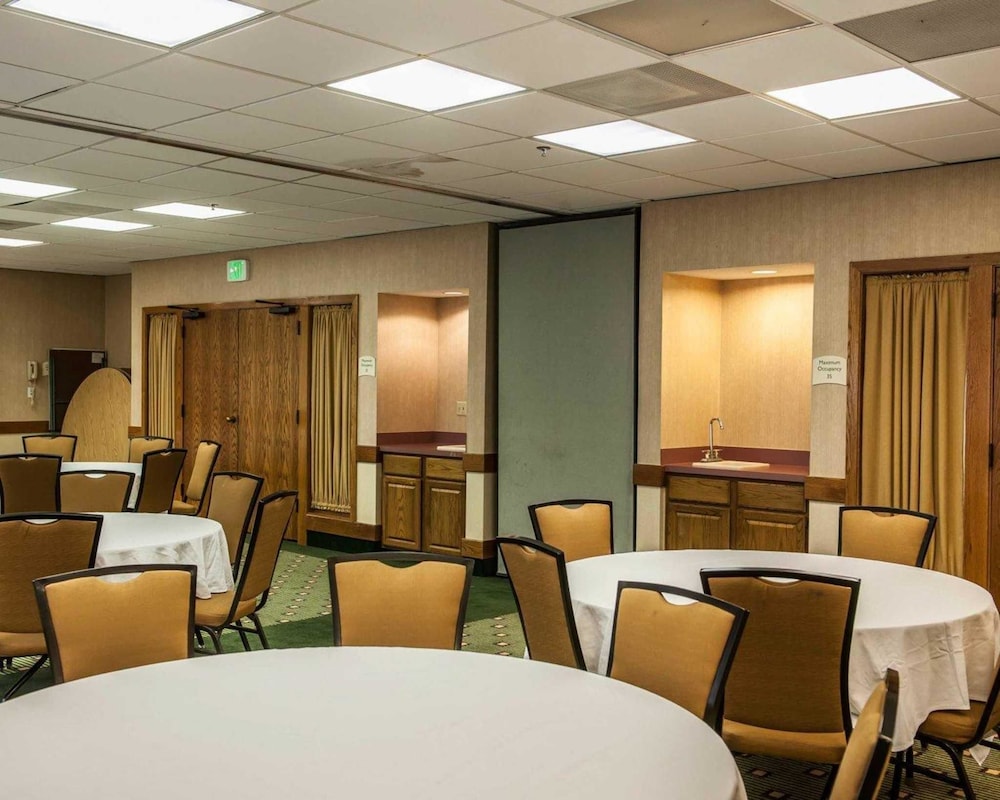 quality inn and suites goshen