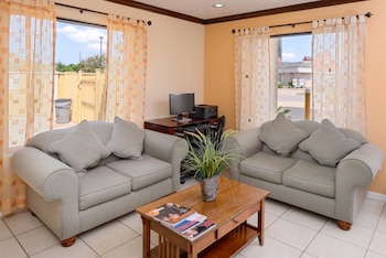 Americas Best Value Inn & Suites Waller Prairie View,Cypress>>Brenham,2 star
