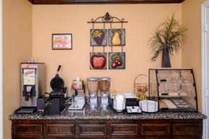 americas best value inn and suites waller prairie view