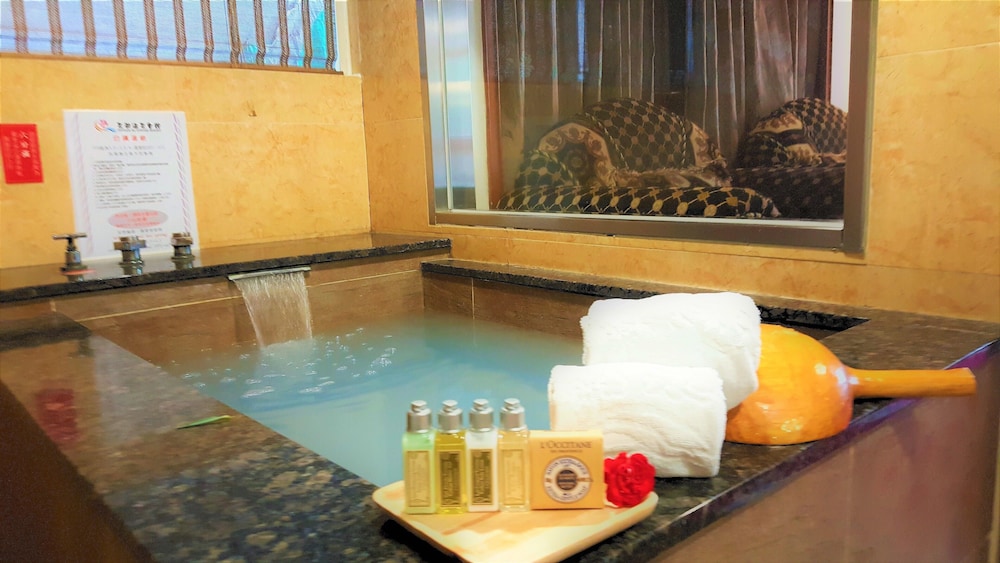 chyuan du spring resort