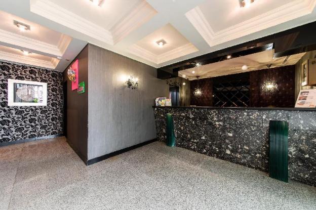 the river fashion hotel