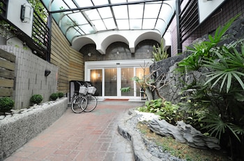 the river fashion hotel