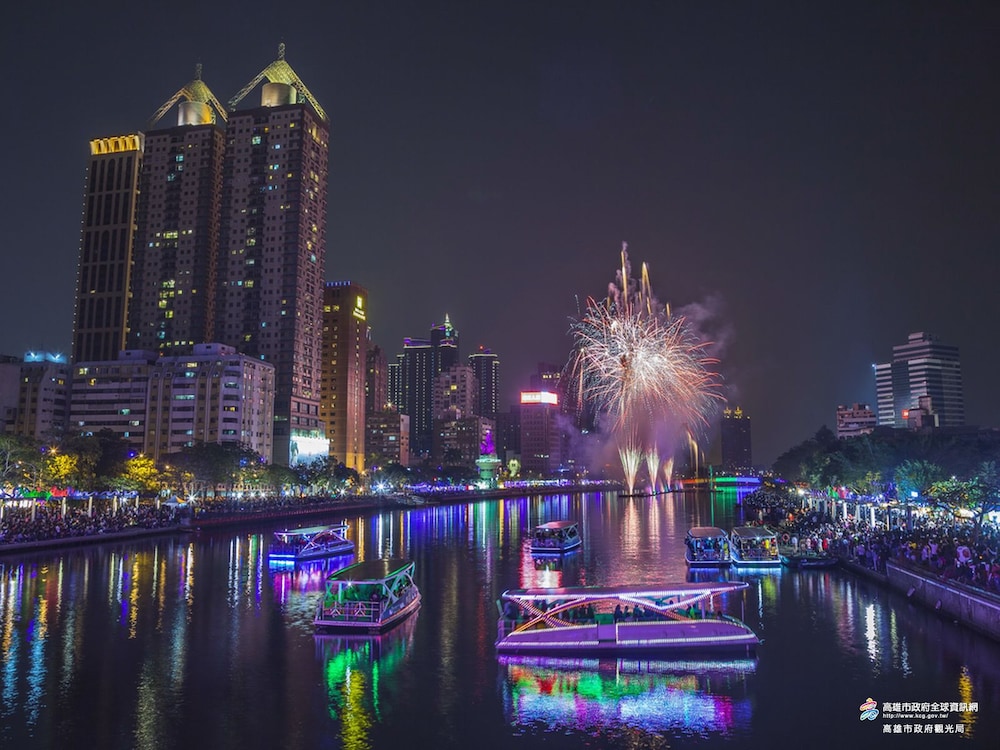 the river fashion hotel