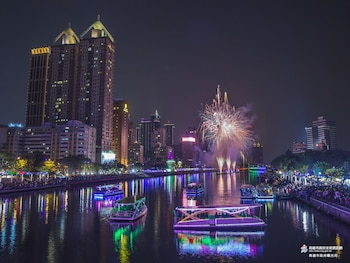 the river fashion hotel