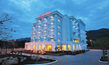 minh dam hotel and restaurant