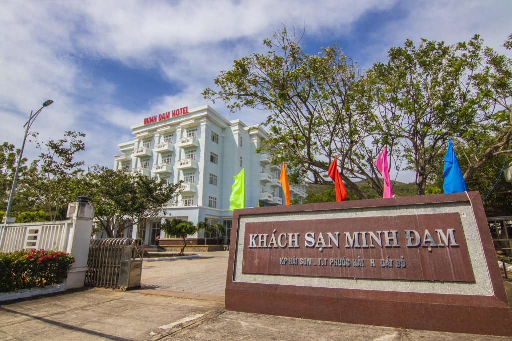 minh dam hotel and restaurant