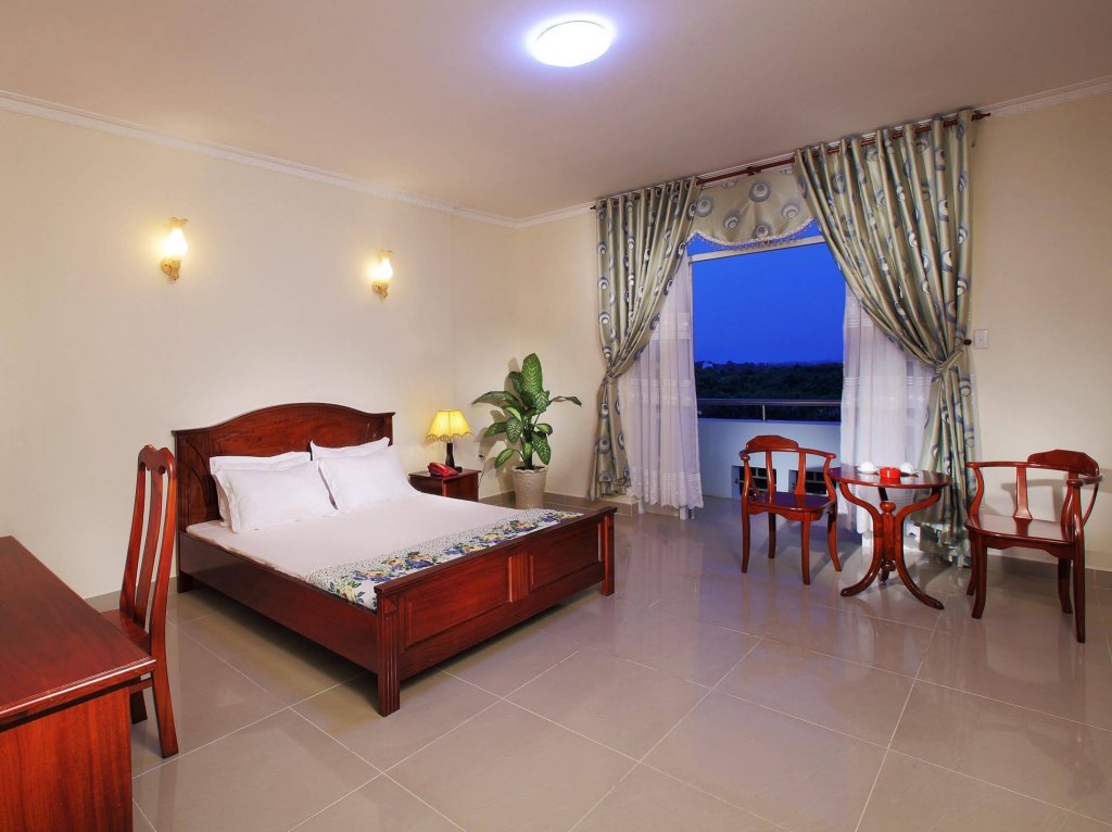 minh dam hotel and restaurant