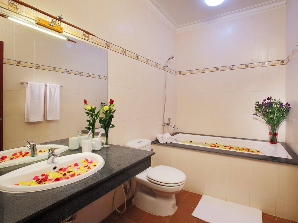 minh dam hotel and restaurant