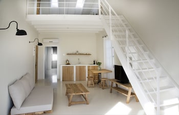 manastir alacati hotel