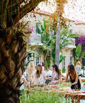 manastir alacati hotel