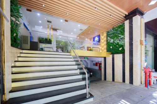 ha nhung hotel nha trang