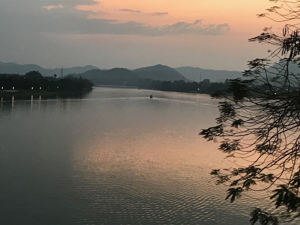 hue four seasons hotel