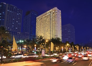 diamond hotel philippines