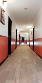 new may flower hotel