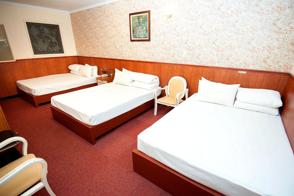 new may flower hotel