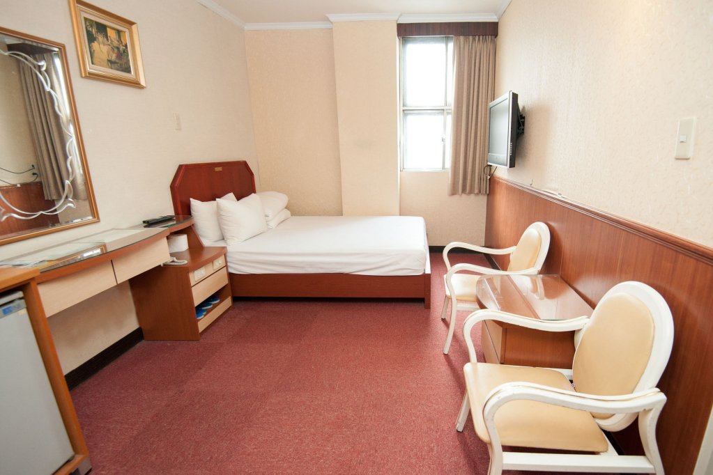 new may flower hotel