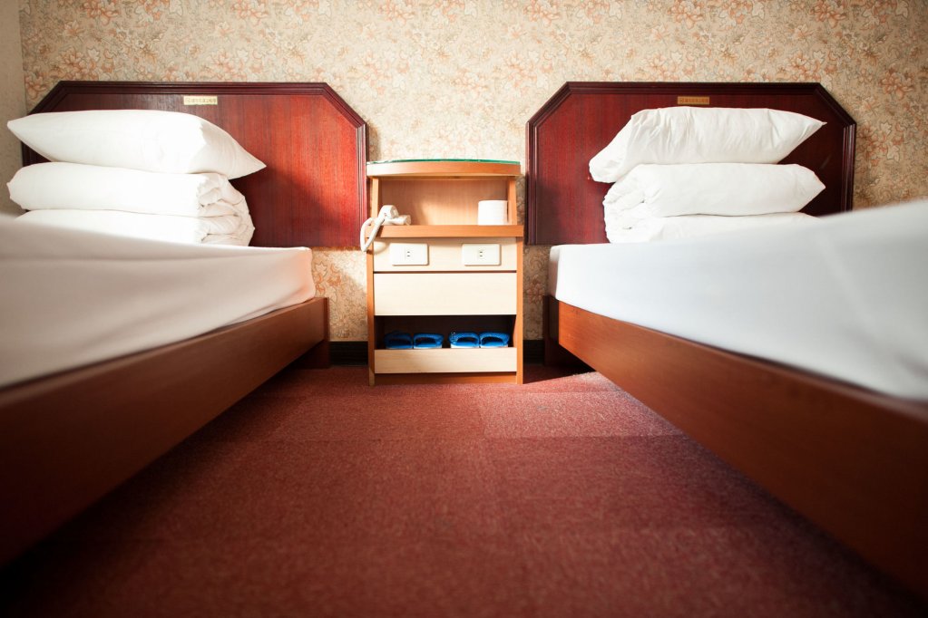 new may flower hotel