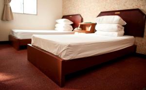 new may flower hotel