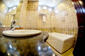 madella hotel