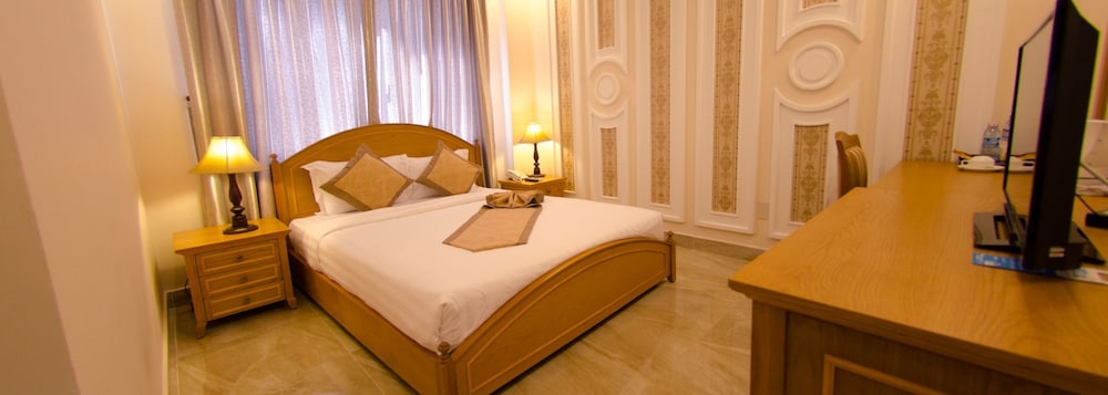 madella hotel