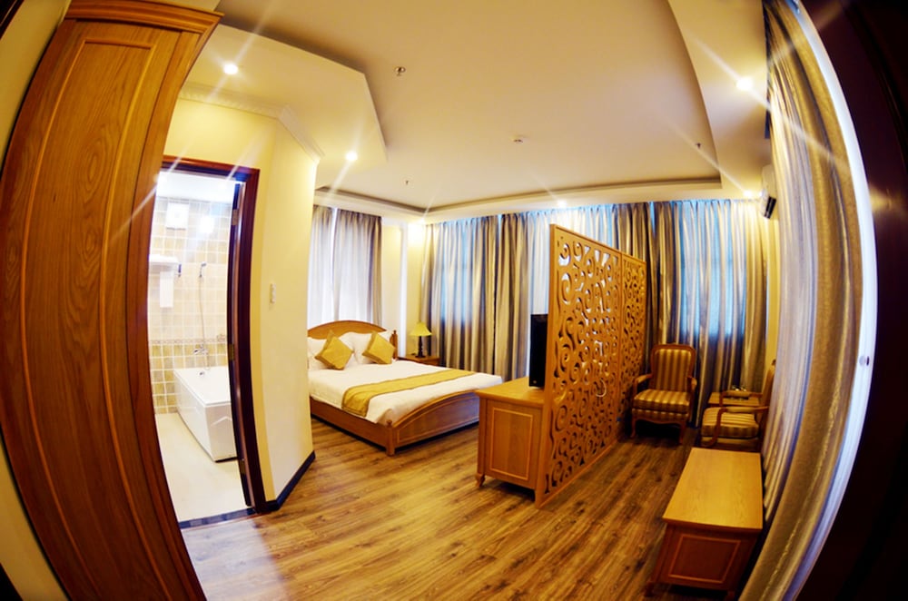 madella hotel