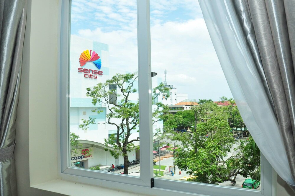 madella hotel