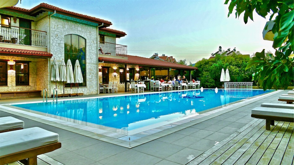 renka hotel and spa