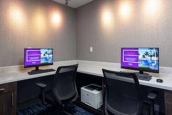 hampton inn and suites manteca